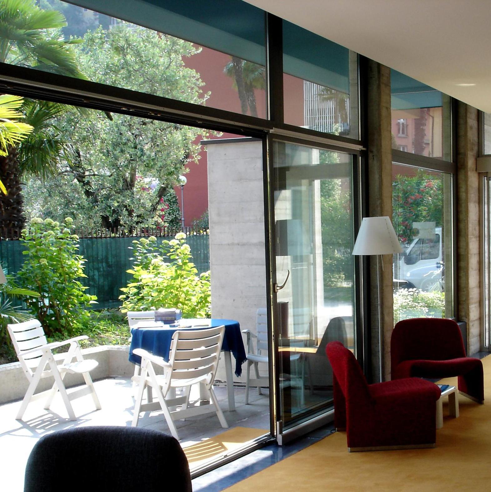 Albergo Al Caminetto Torbole Sul Garda Exterior foto